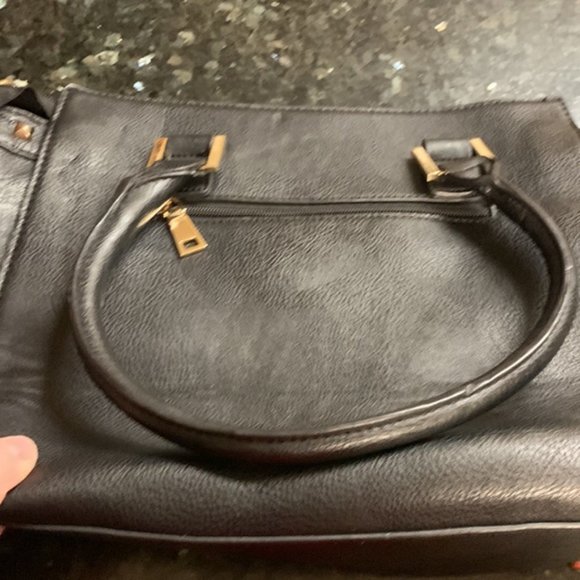 Chenson Black Studded Shoulder Bag with Crossbody Strap - Picture 3 of 5